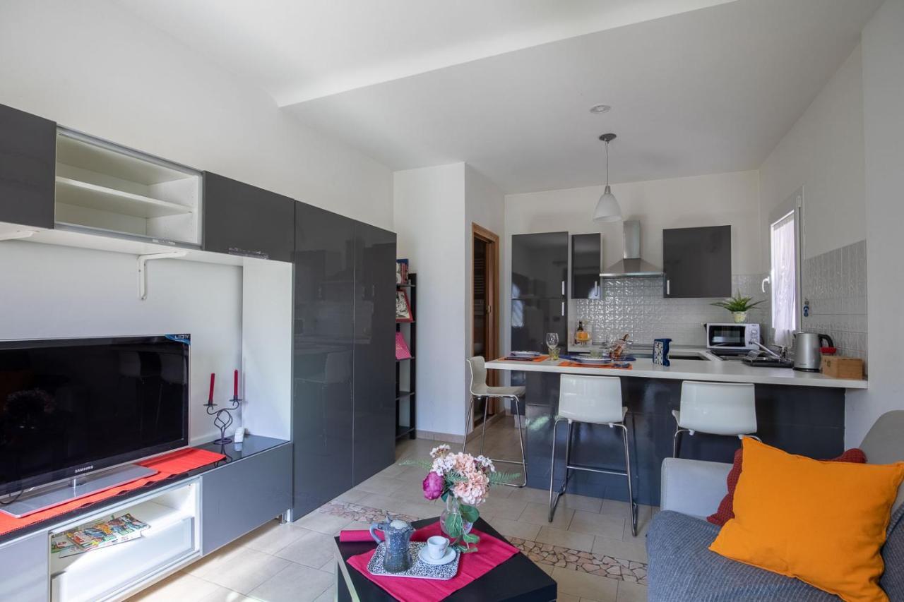 Romantico Open Space A 3min Dalla - Homeunity Appartement